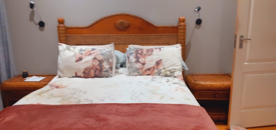4 Bedroom Property for Sale in Bothasrus Eastern Cape